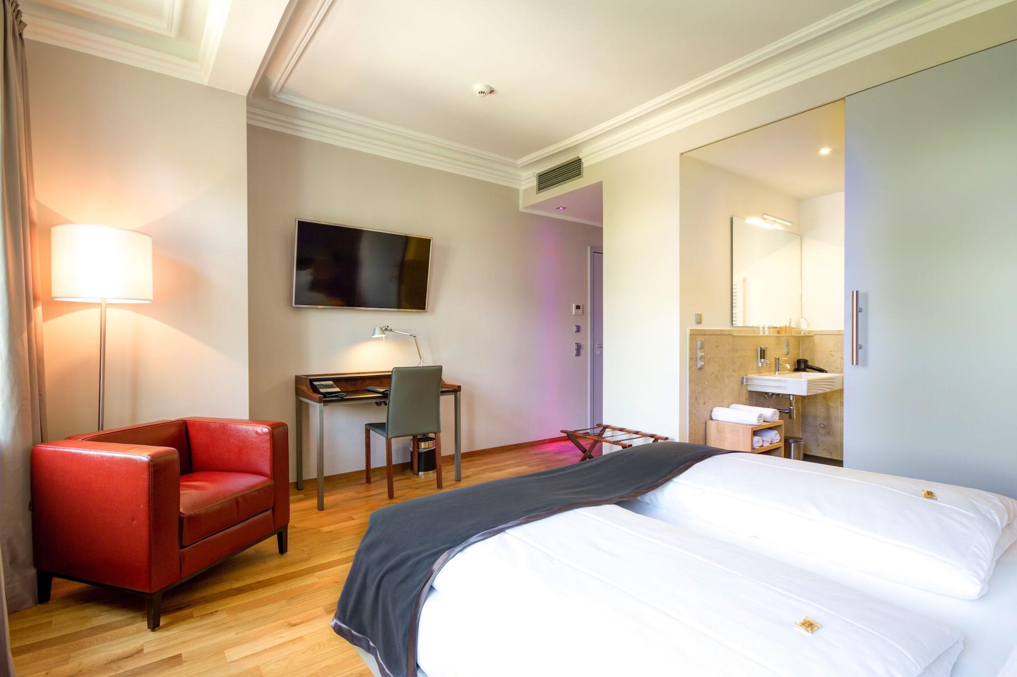 Qube Hotel Bergheim ハイデルベルク エクステリア 写真